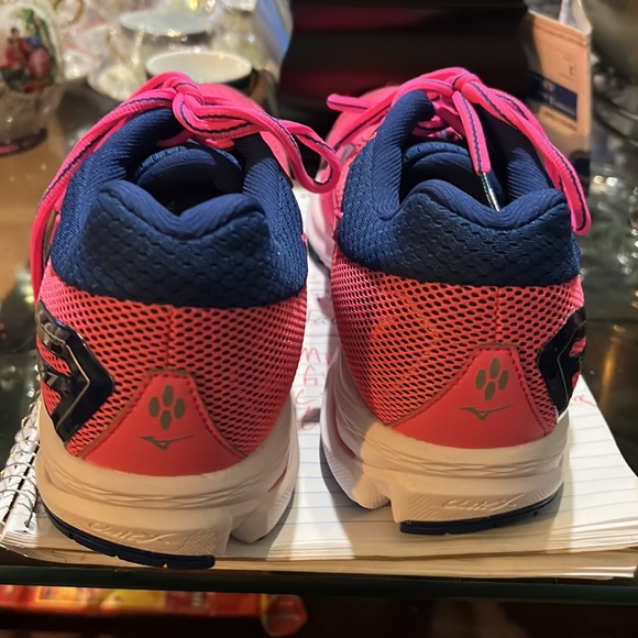 COPY - Mizuno running shoes - Picture 6 of 10